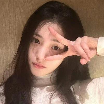 滑板女孩